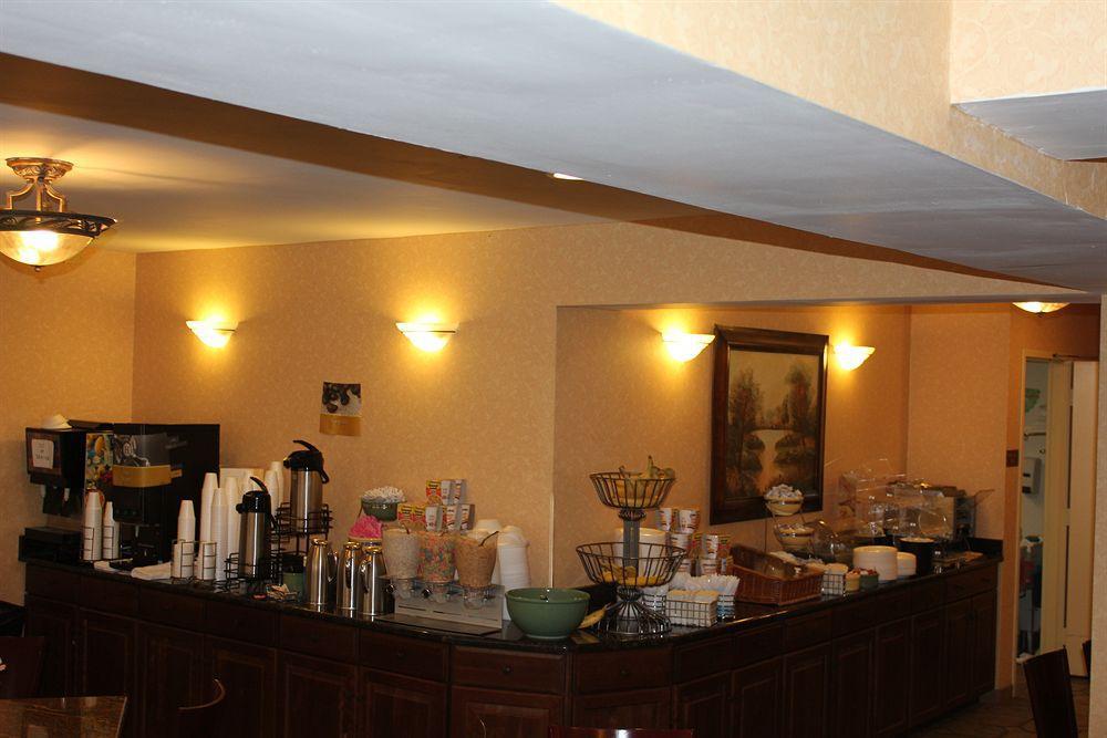 Raritan Hotel Edison Esterno foto
