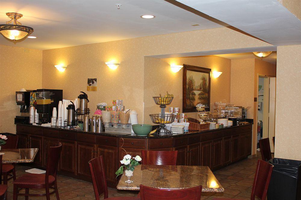 Raritan Hotel Edison Esterno foto
